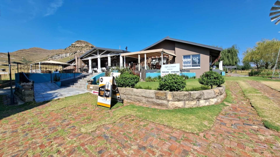 8 Bedroom Property for Sale in Clarens Free State